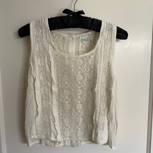 Kimchi Blue Tops - Kimchi Blue Cream Lace Sleeveless Top